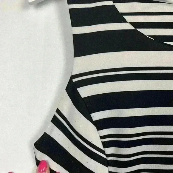 Worthington Womens Dress Black & White 4 Sleeveless Round Neck Knee Length EUC - Picture 3 of 11